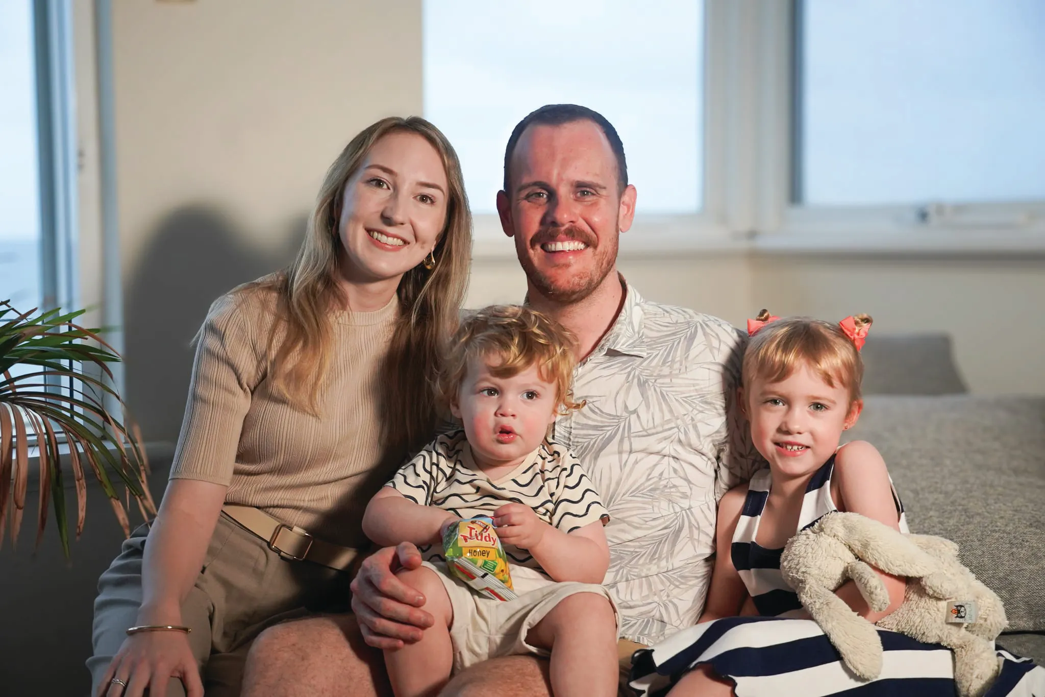 Mum Shanyn Collyer-Petale and her husband Jonathan with children Fraser, 2, and Evelyn, 5.jpeg